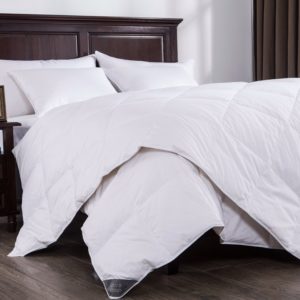 Puredown Lightweight White Down Comforter Light Warmth Duvet Insert 100% Cotton , King Size