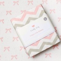 Cuddly Cubs Premium Jersey Best Crib Sheets, Fitted and Stretchy, Cute Chevron and Bow Pattern in Pink and Gray
