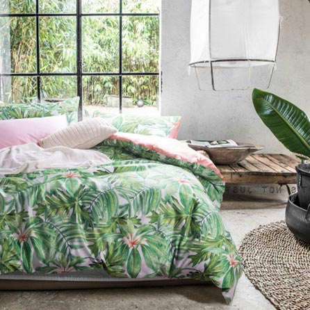 Wake In Cloud - Botanical Duvet Cover Set, Sateen Cotton Bedding, Tropical Green Plant Tree Leaves Pattern Printed, Pink on Reverse, Zipper Closure (3pcs, Queen Size)